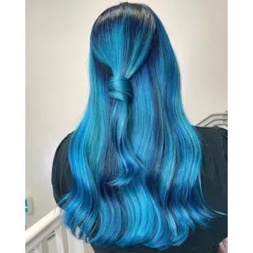 צבע שיער קאפרי בלו Capri Blue