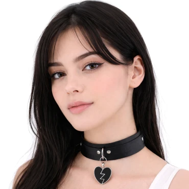 קולר דמוי עור - לב שבור שחור