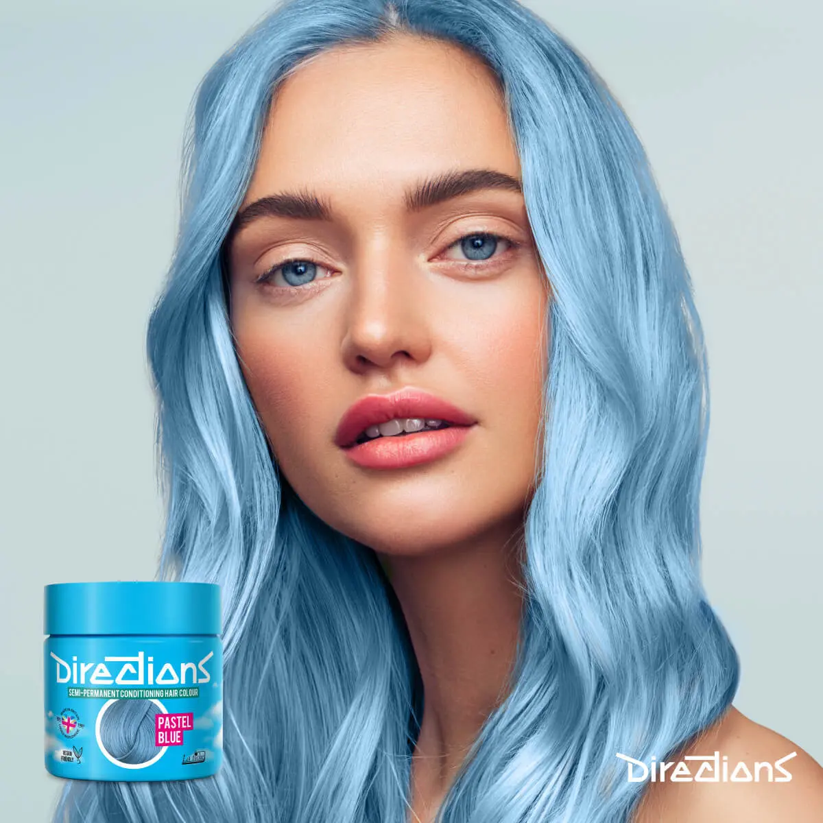 צבע שיער כחול פסטל Pastel Blue